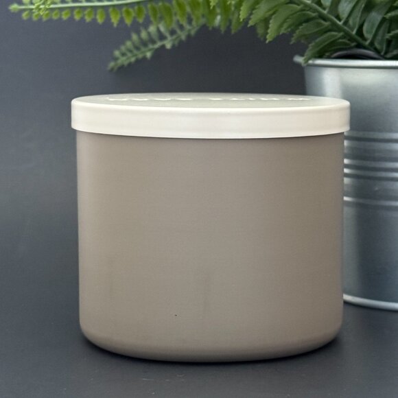 BBW Book Loft White Barn Bath & Body Works 3 Wick Candle - Picture 2 of 10